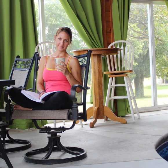 Meet your Posher, Kathleen - Picture 2 of 5